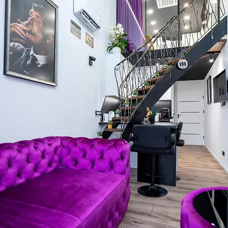 Apartment Hause Of Gangs