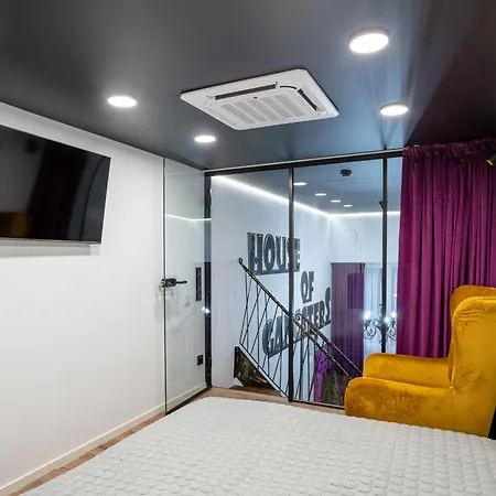 Hause Of Gangs Apartment Palanga