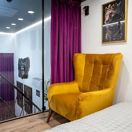 Hause Of Gangs * Palanga