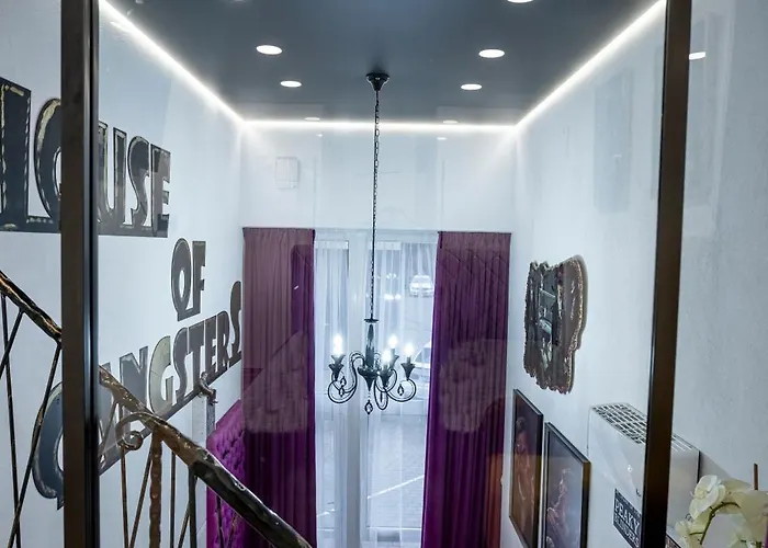 Hause Of Gangs شقة